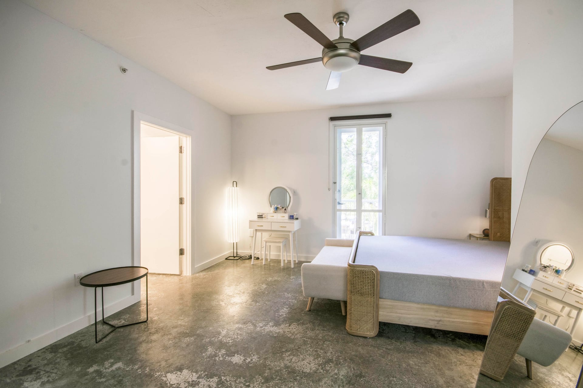 Unit 202 photo 16