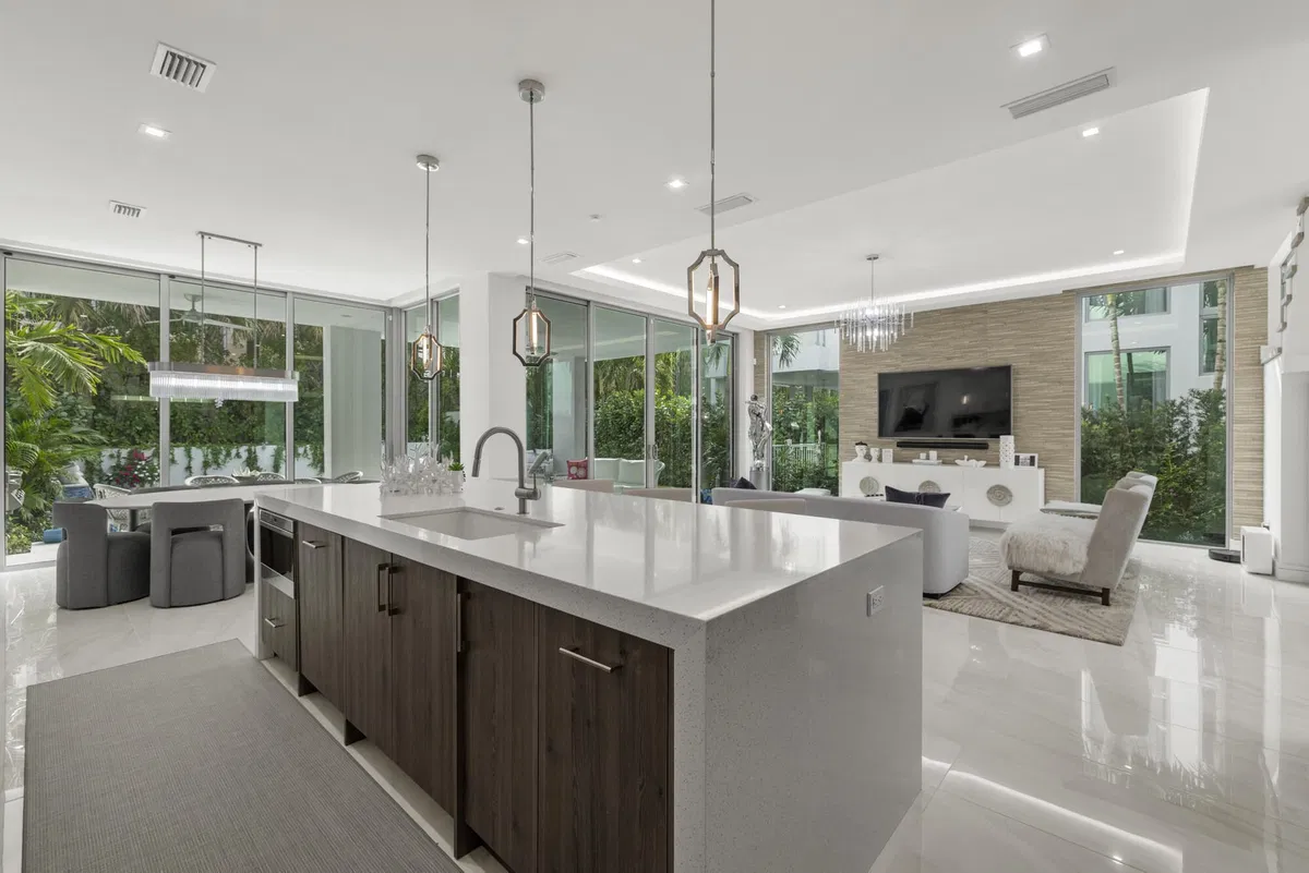 Ocean One Juno Beach Residence photo 10
