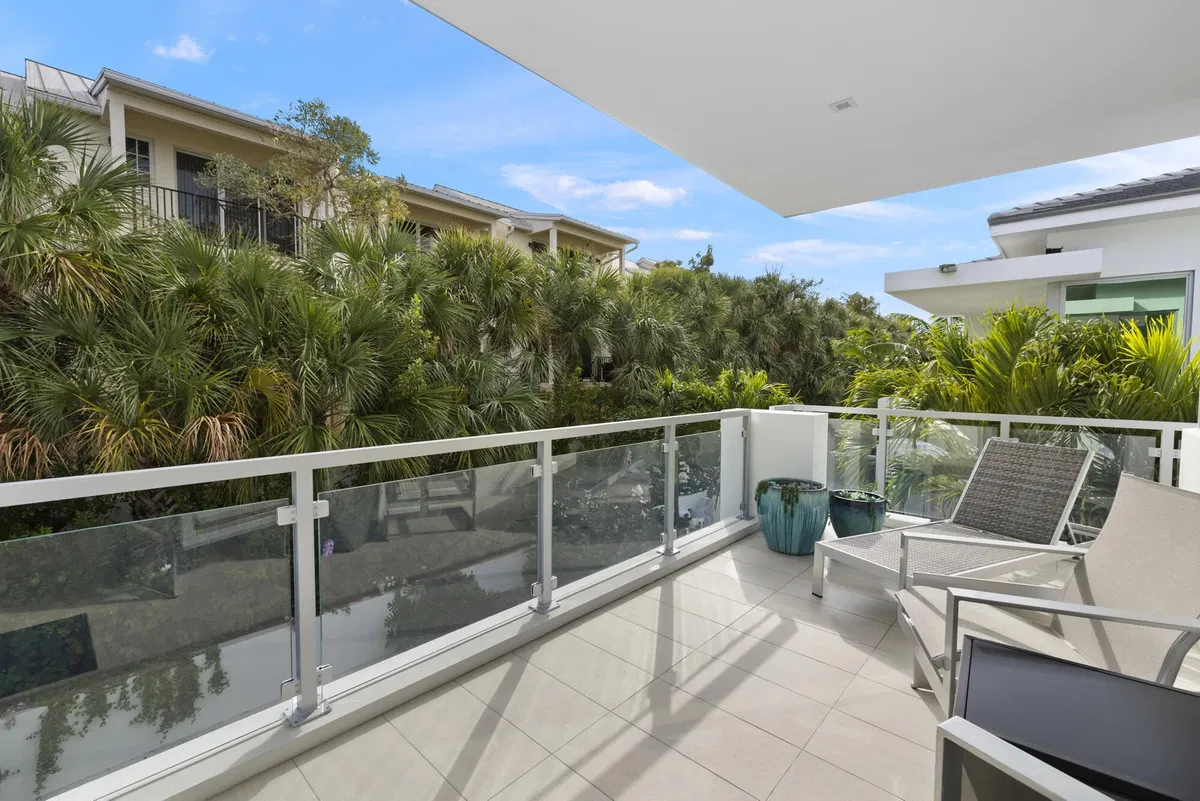 Ocean One Juno Beach Residence photo 19