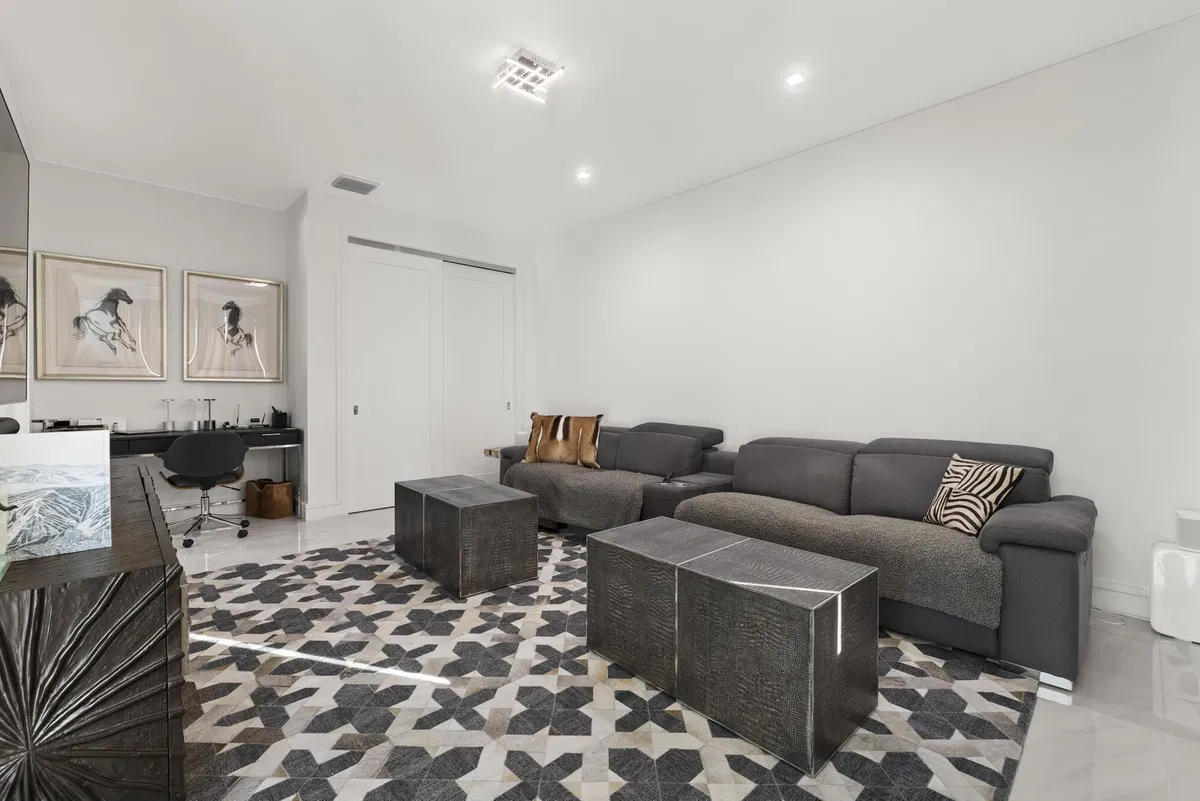 Ocean One Juno Beach Residence photo 31
