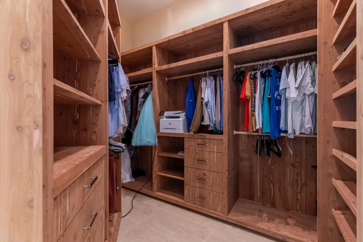 Residence photo 31