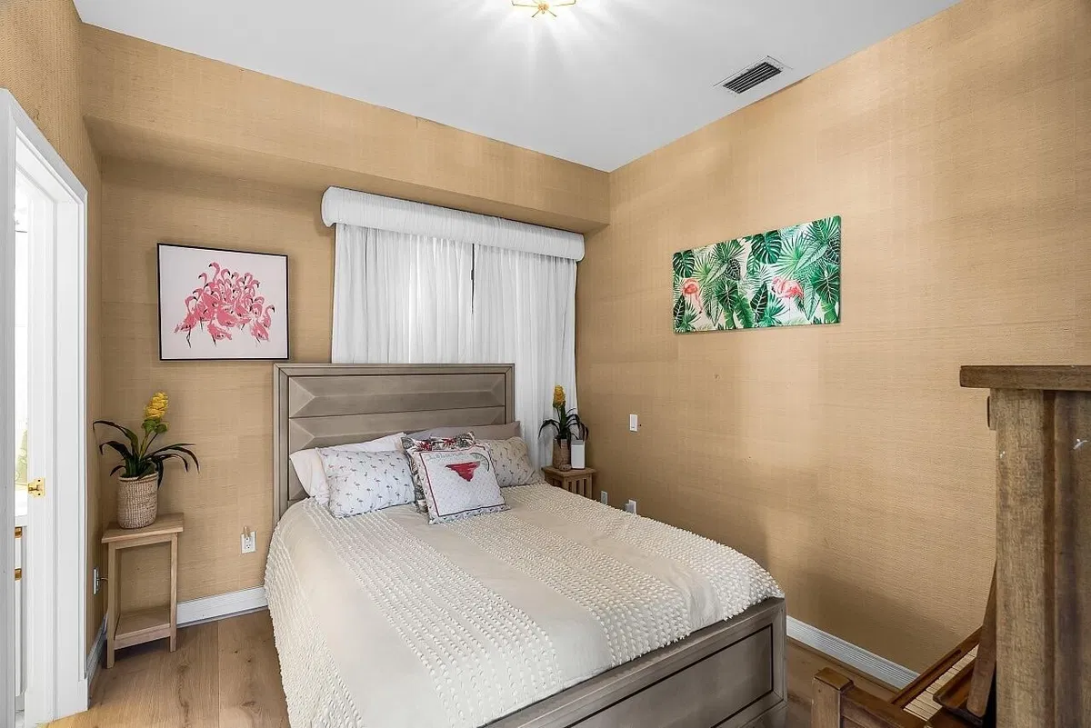 Residence photo 58