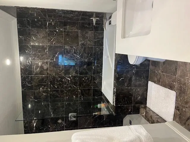 Unit 303 photo 31
