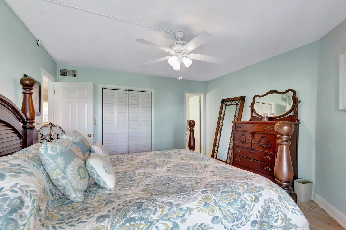  Unit 107 photo 19