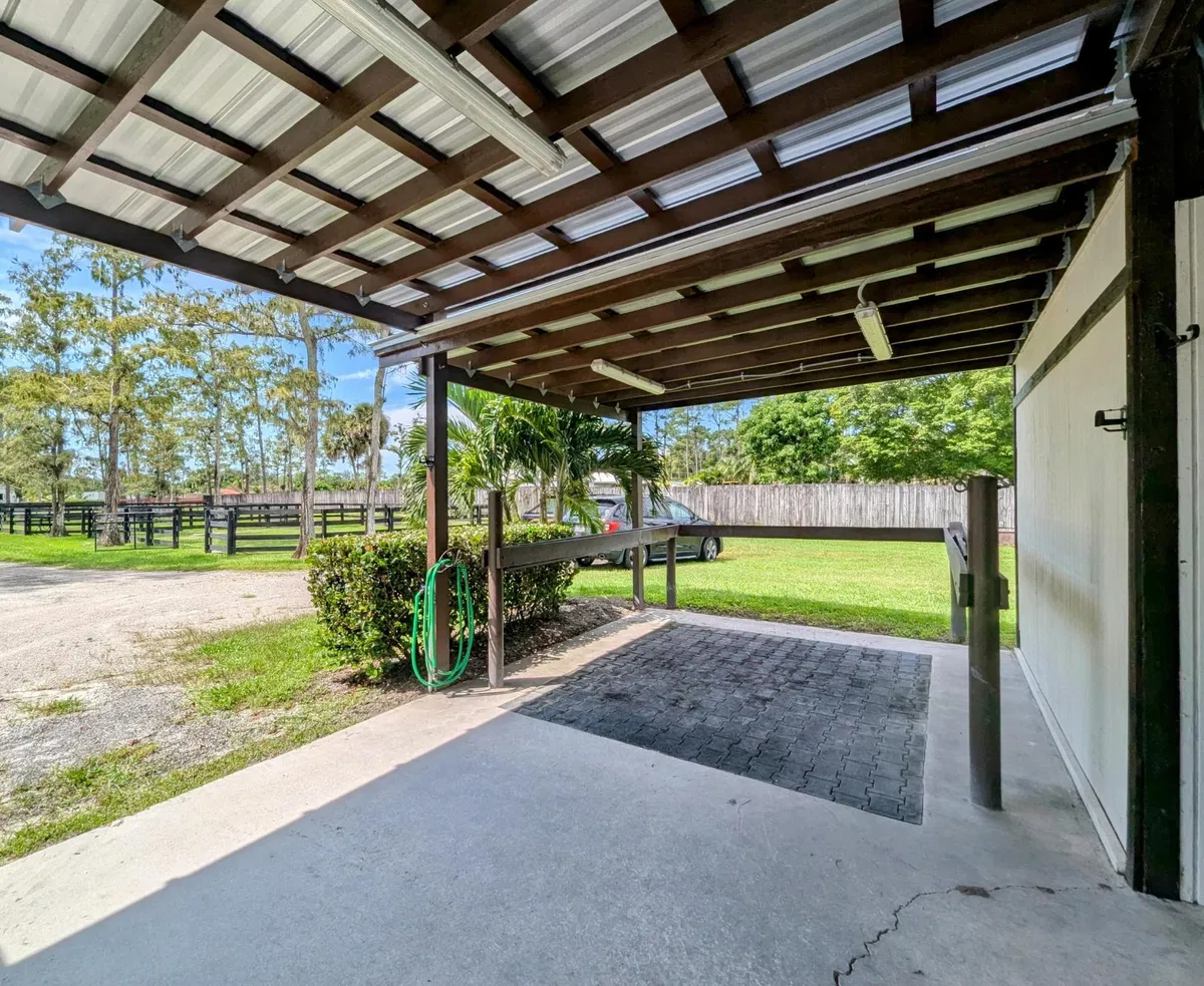 Unit - Barn - photo 7