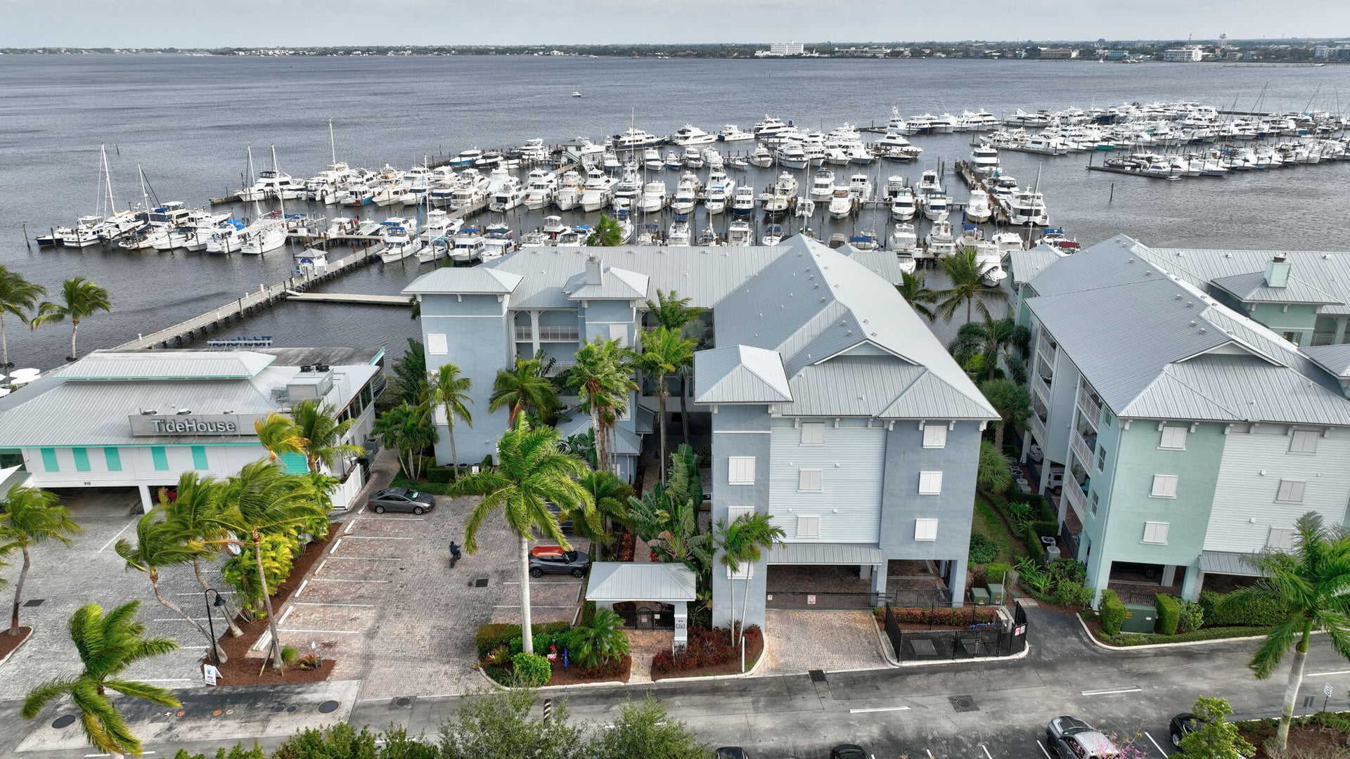 Harborage Yacht Club Unit 404 photo 55