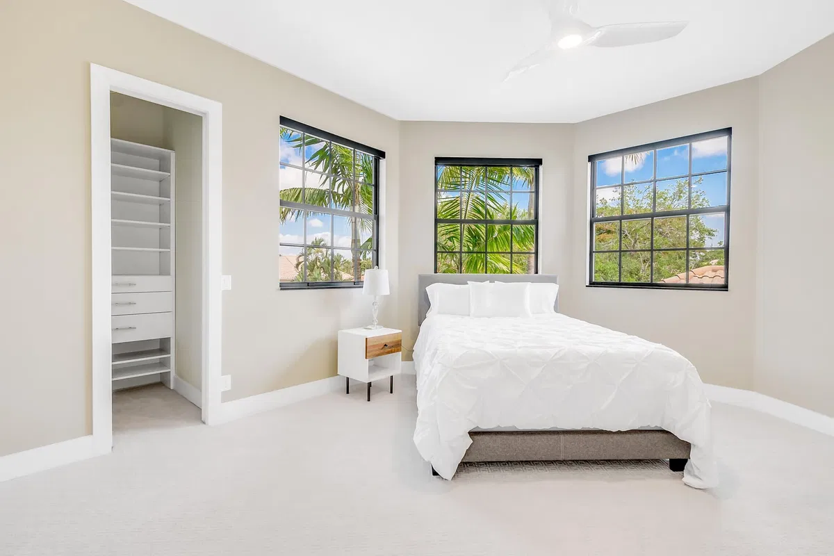 Eagles Landing Residence photo 16