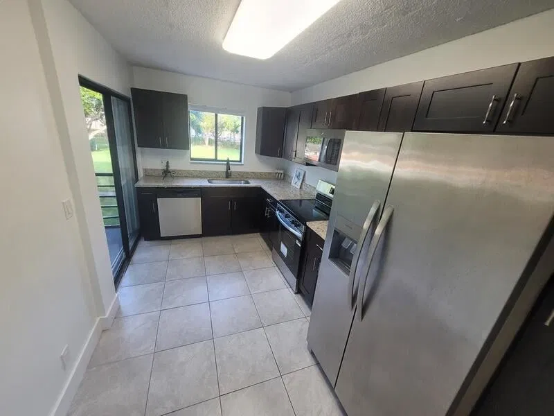 Unit 206 photo 22