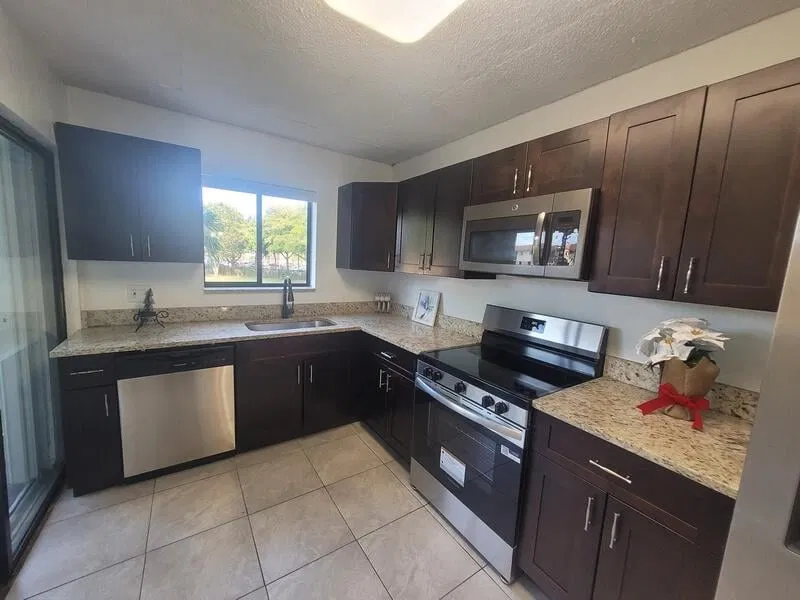 Unit 206 photo 25