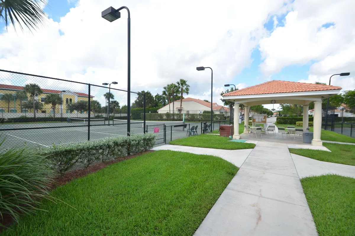 Residence photo 85