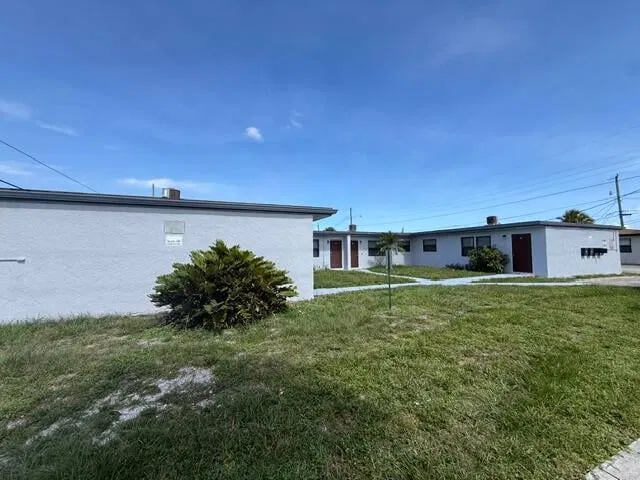 Residence photo 16
