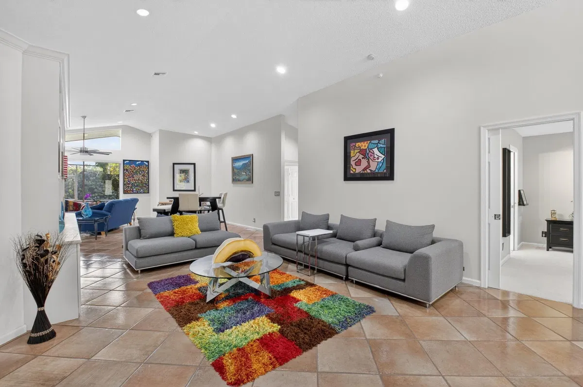 Residence photo 4