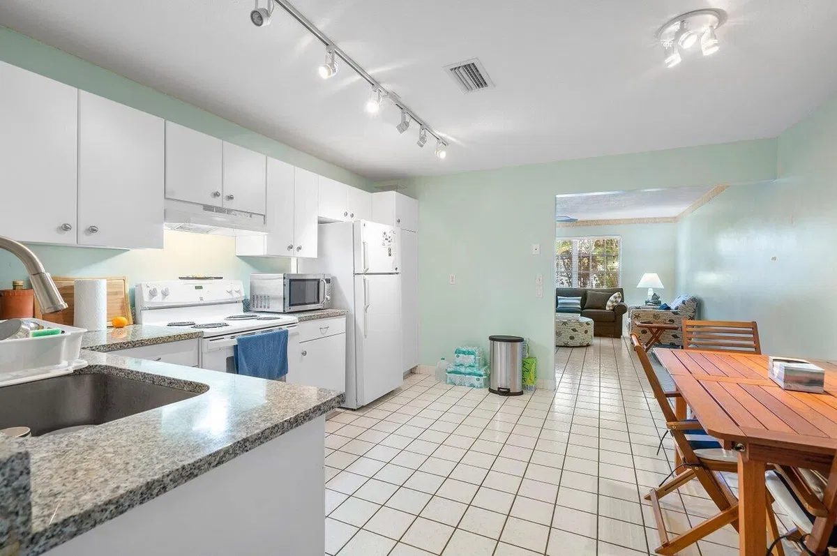 Residence photo 7