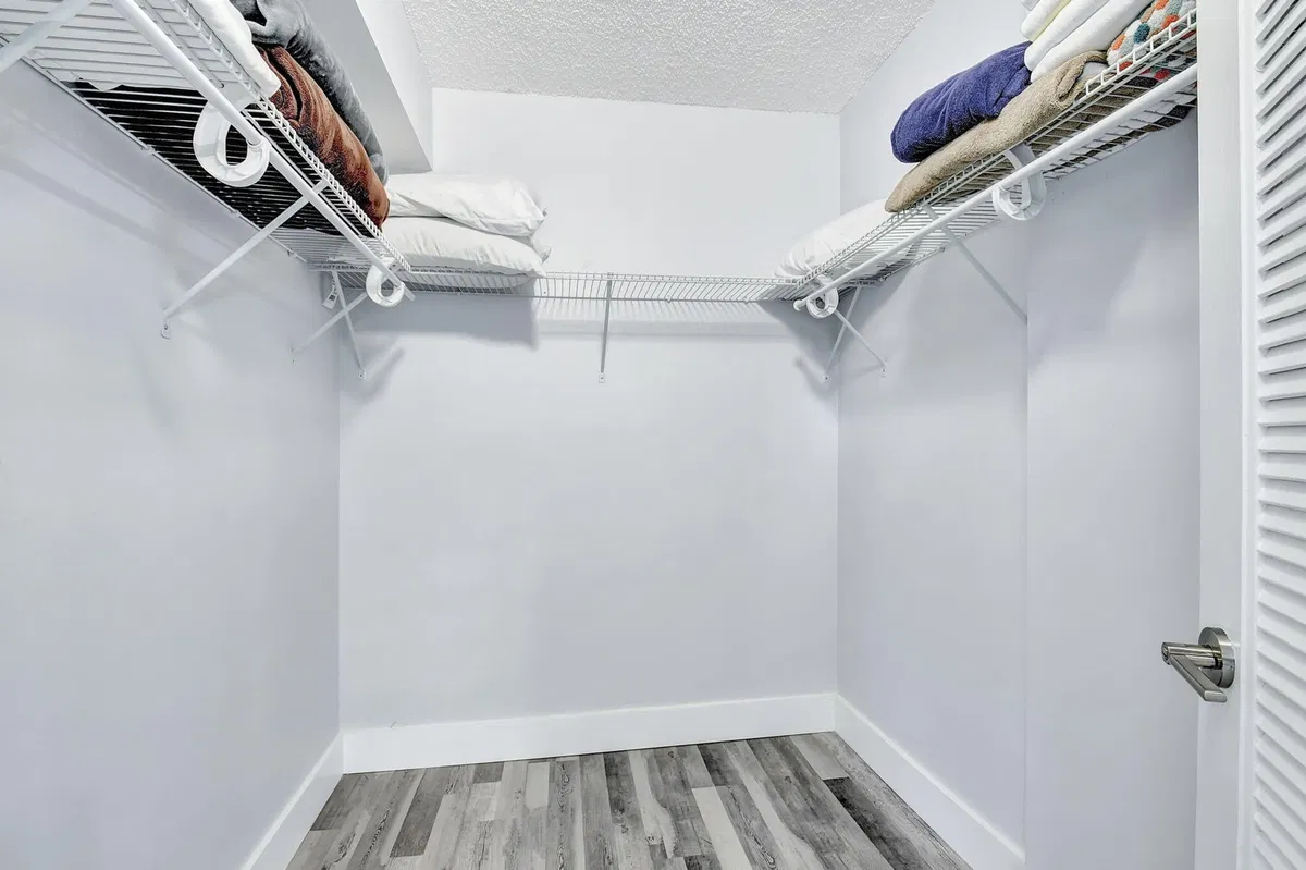 Unit 4103 photo 13