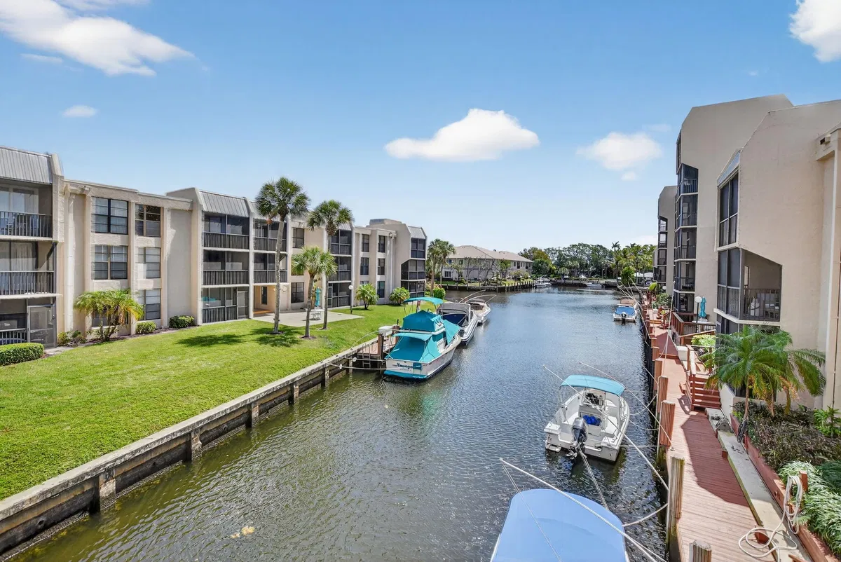 Boca Raton Unit 409 photo 43