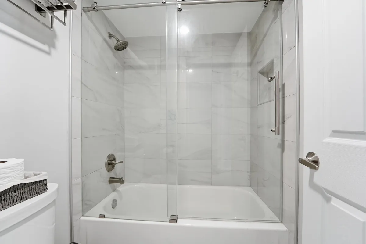  Unit 303m1 photo 19