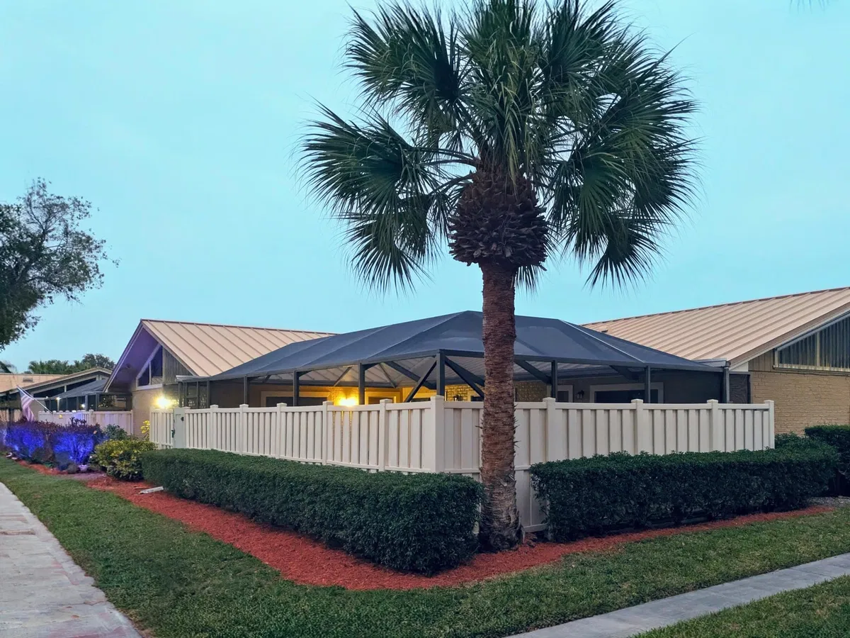 Old Palm Golf Club Residence