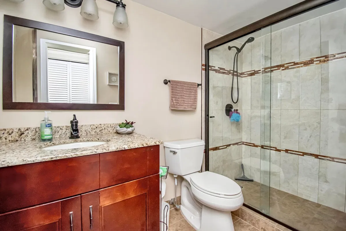 Unit 408 photo 19