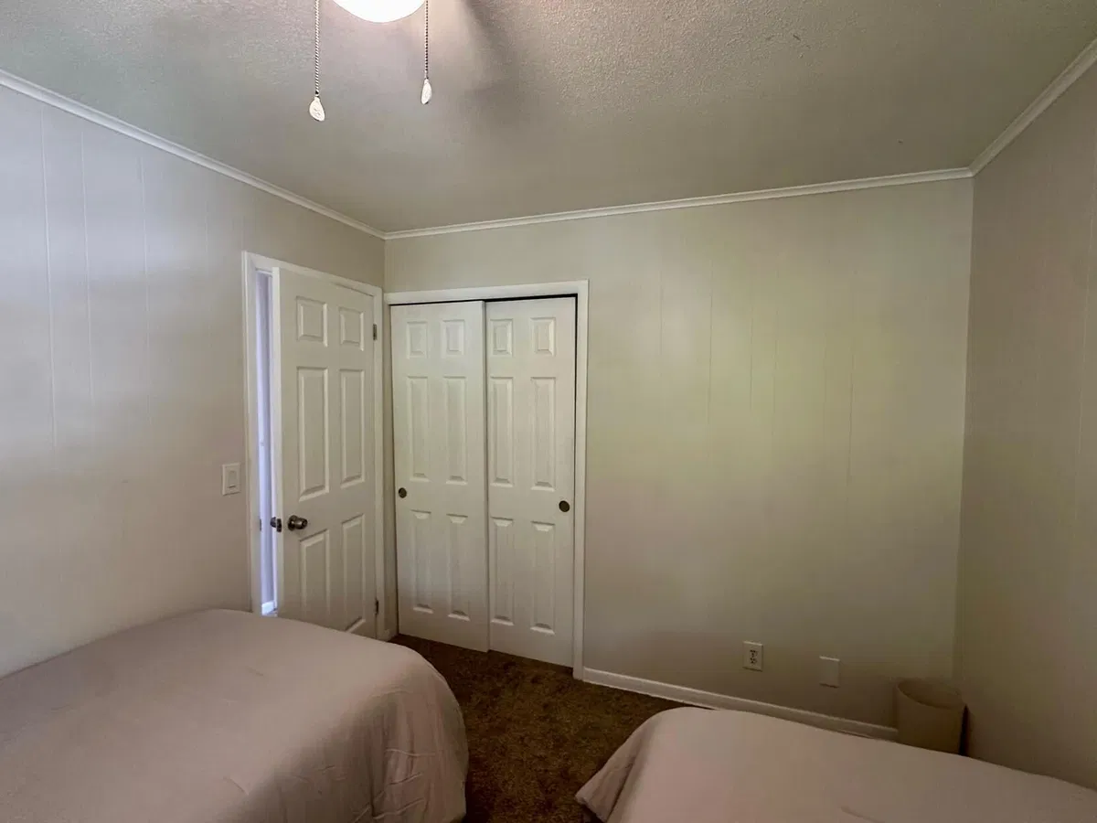  Unit 13 photo 10