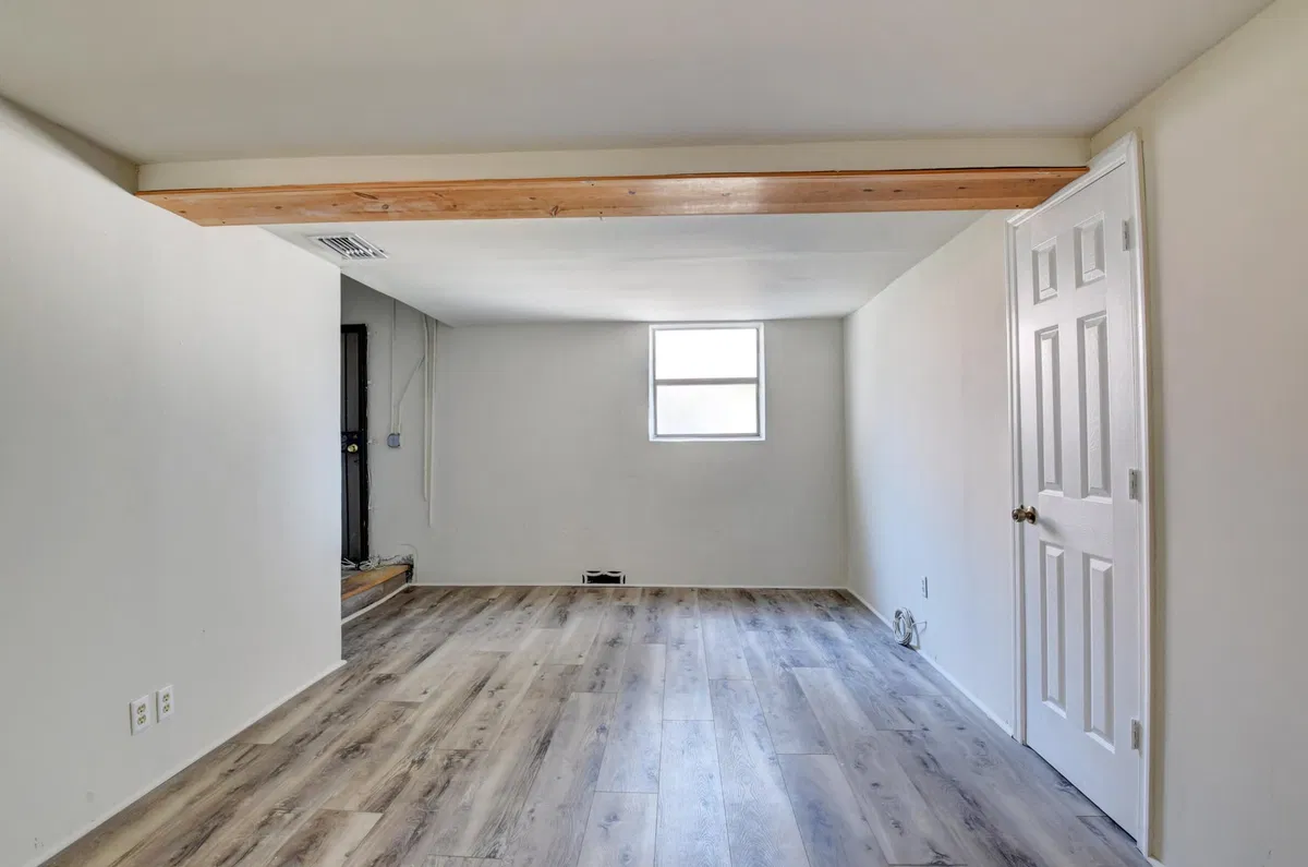  Residence photo 37