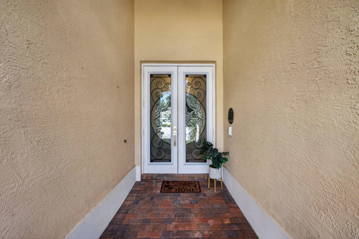 Residence photo 4