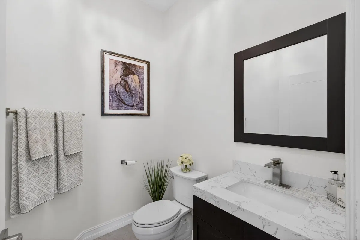 Residence photo 10