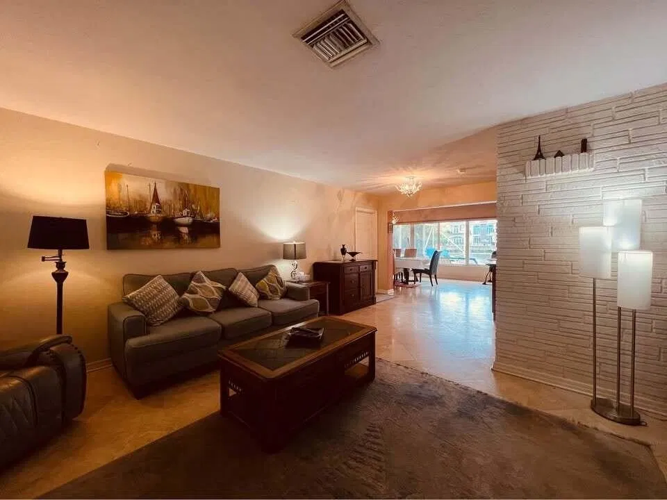 Residence photo 10