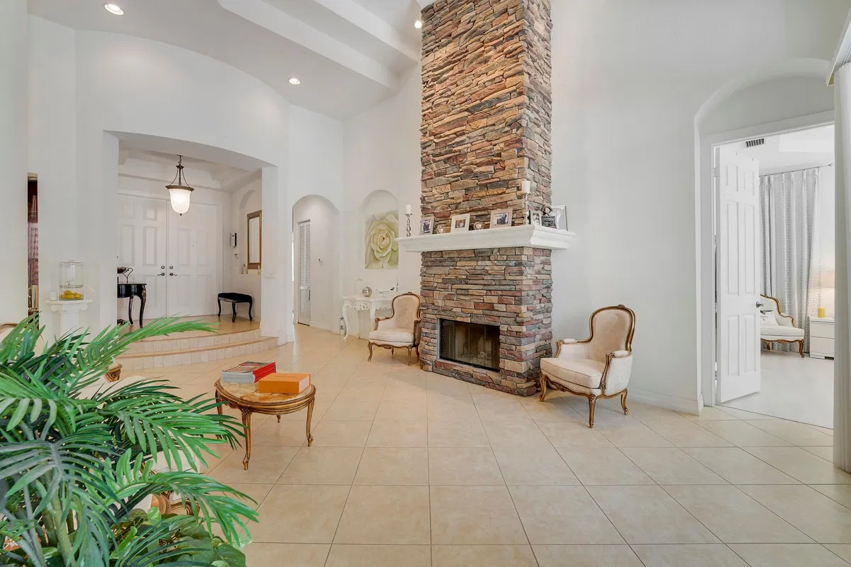 Residence photo 7