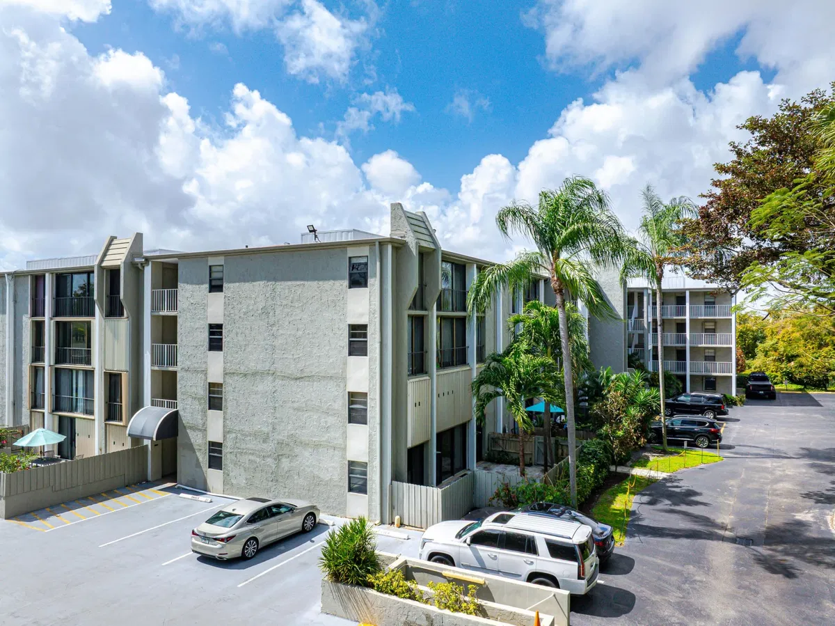 Boca Raton Unit 114 photo 13