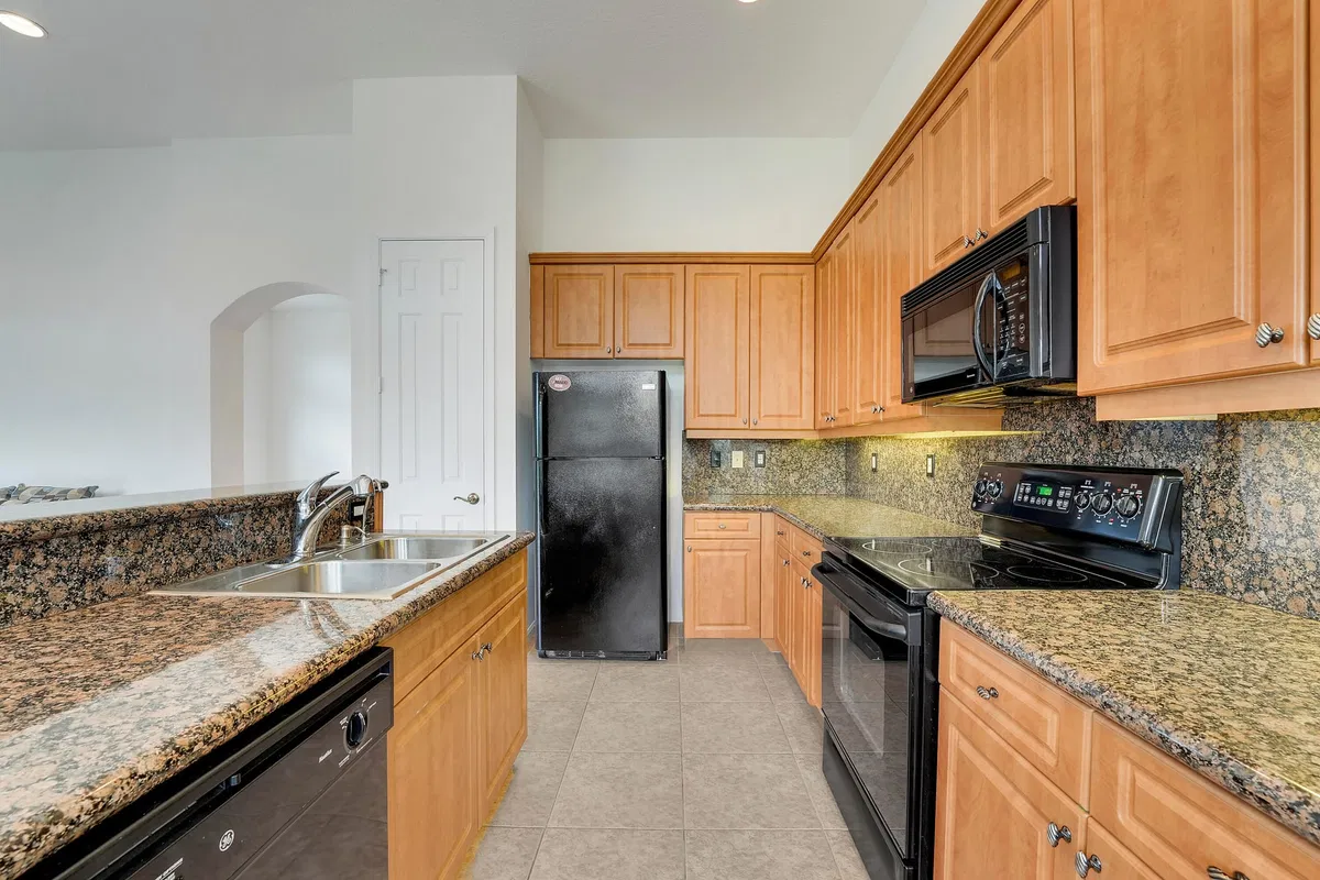 Residence photo 19