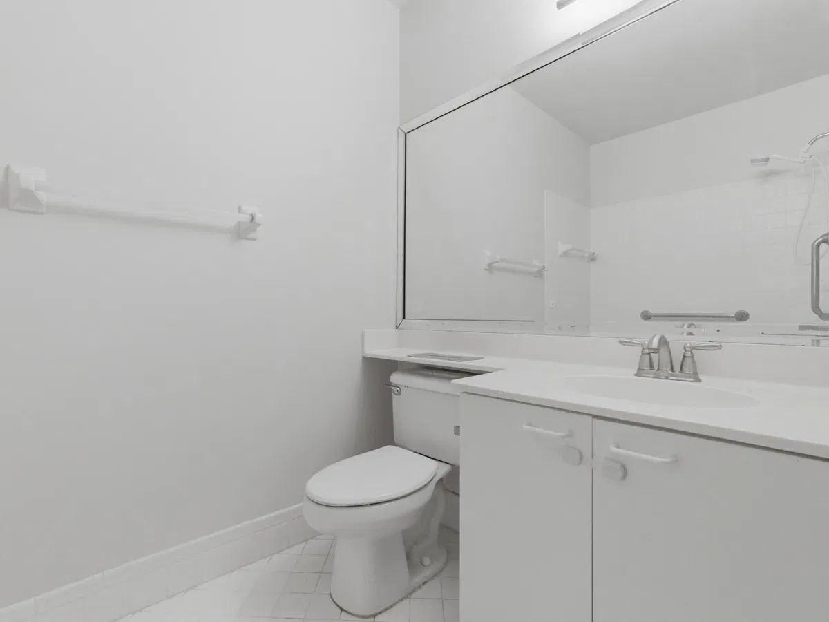 Unit P photo 19
