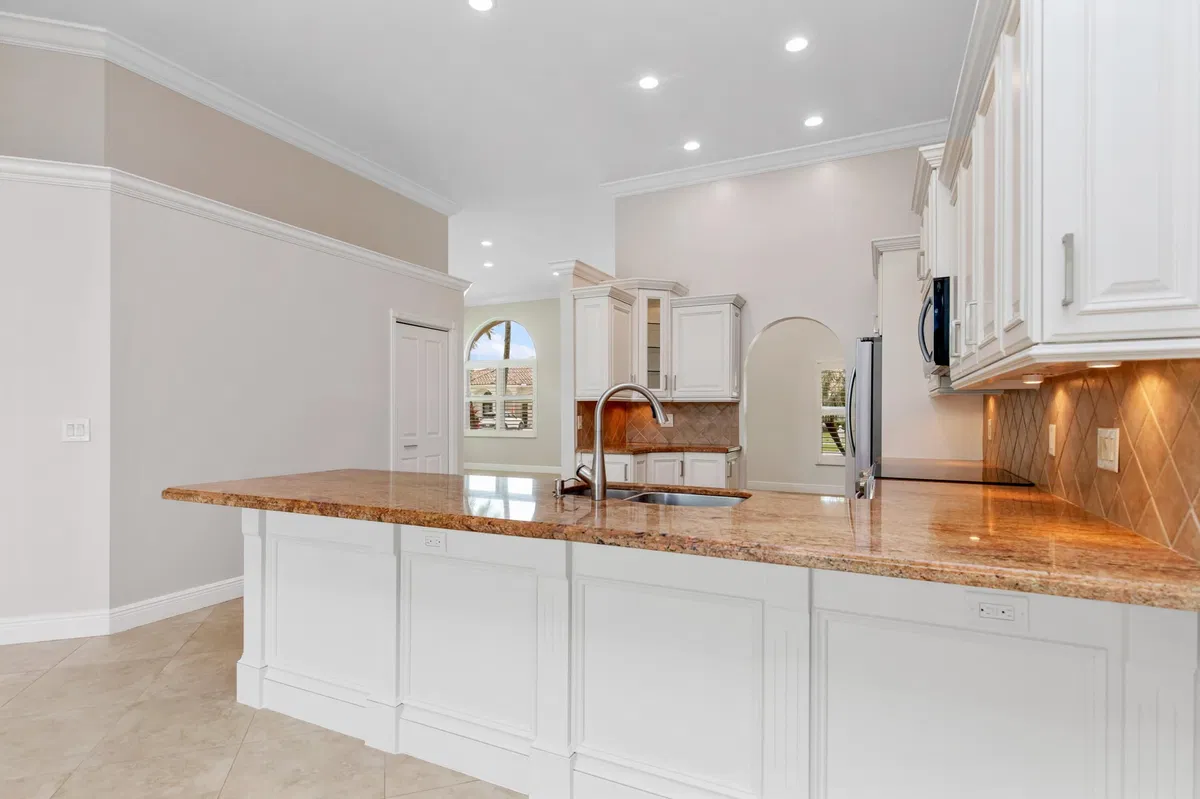 Boca Isles Residence photo 13