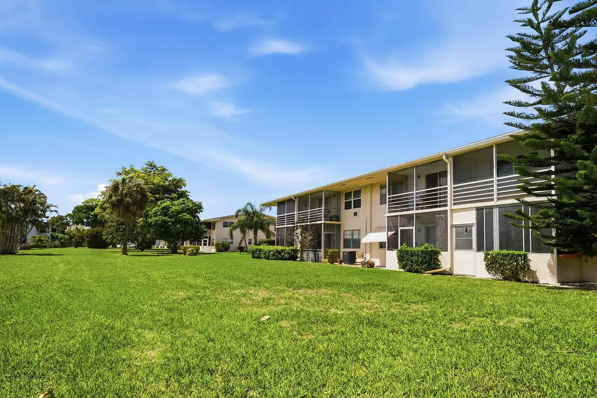 Residence photo 4