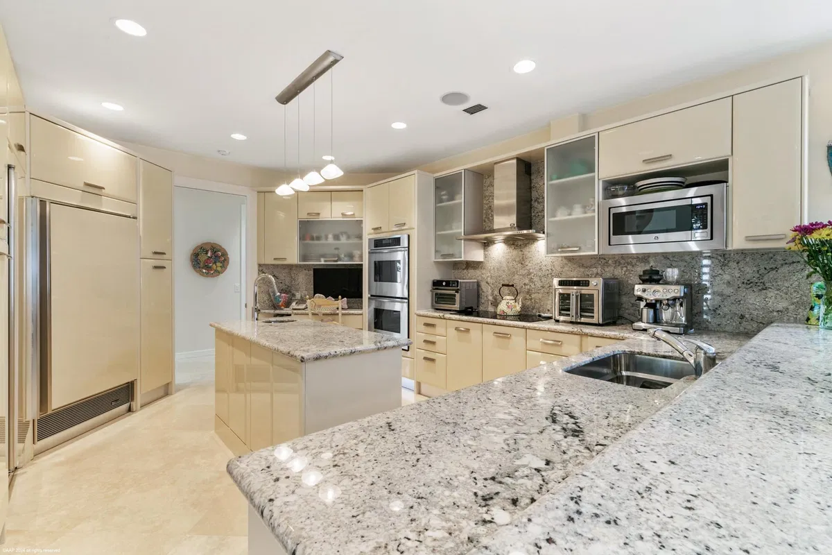 Sailfish Point Residence photo 37