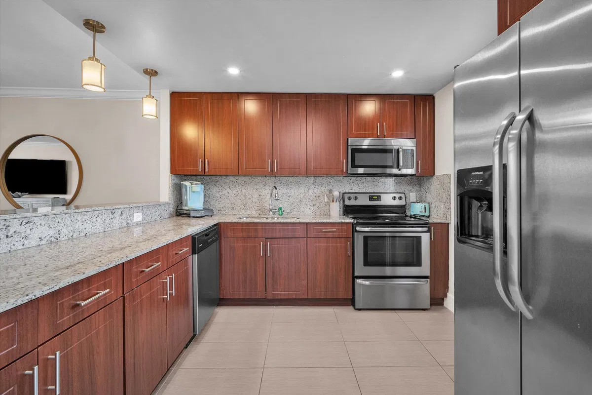 Boca Raton Riviera Unit 203 photo 4