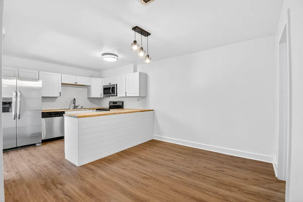 Residence photo 4