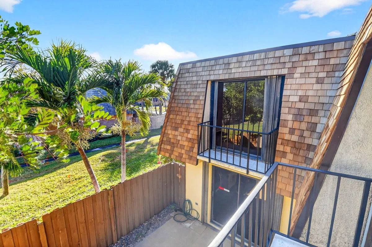 Residence photo 37