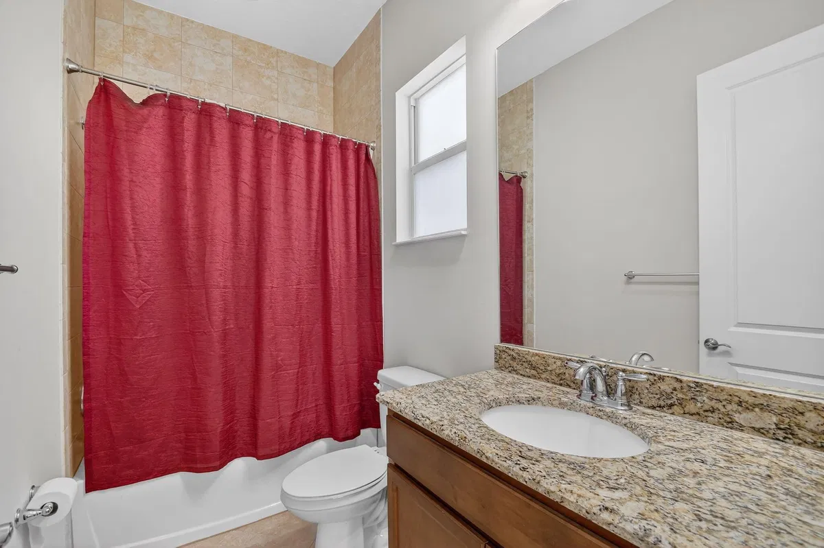 Residence photo 43