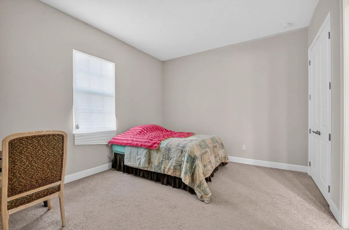 Residence photo 52