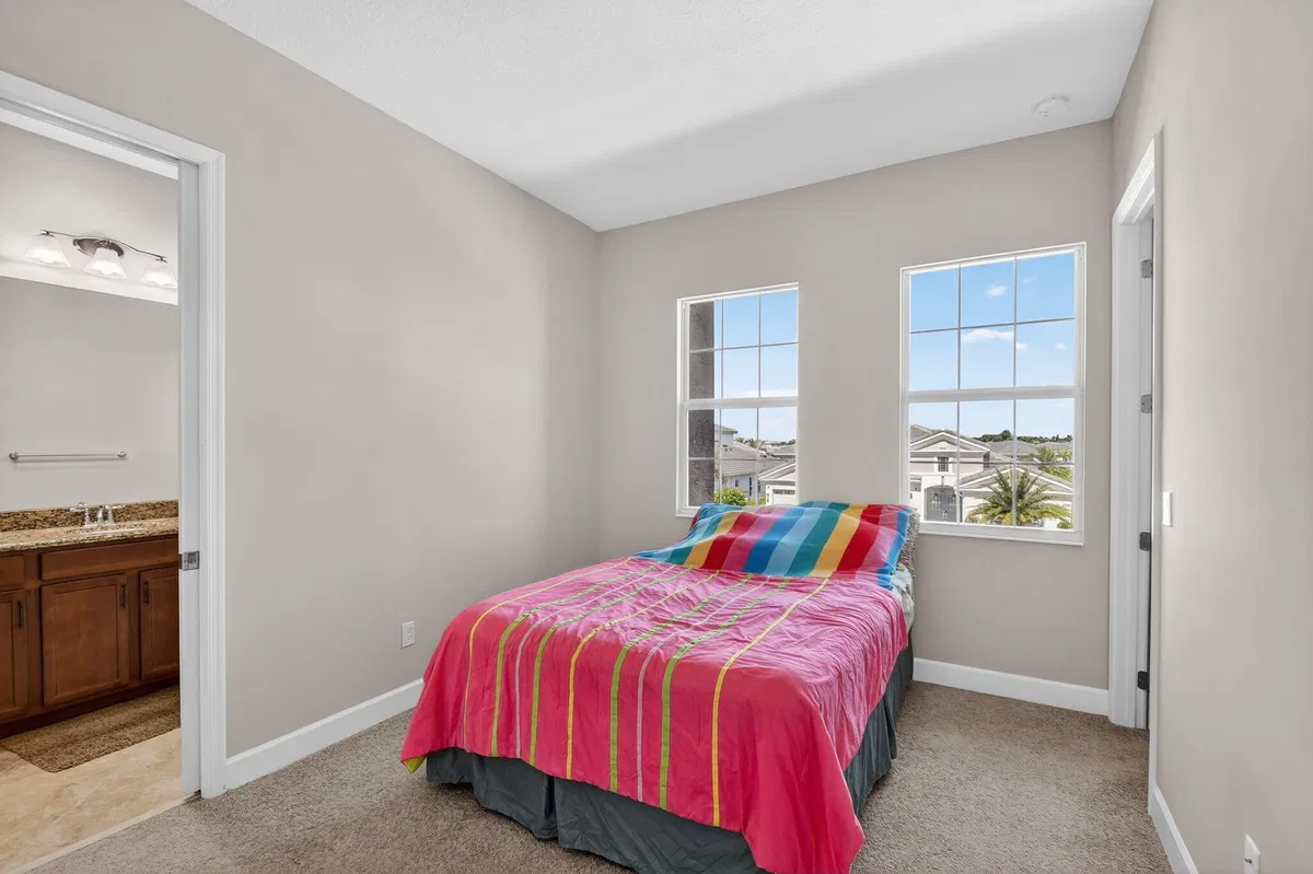 Residence photo 58