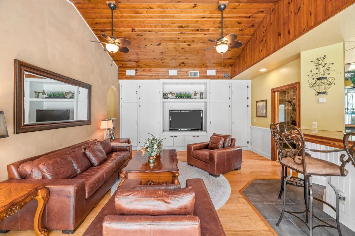Residence photo 25