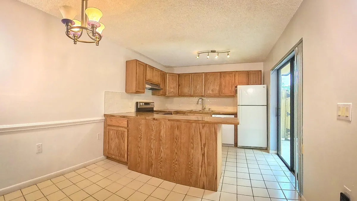  Unit 415 photo 10