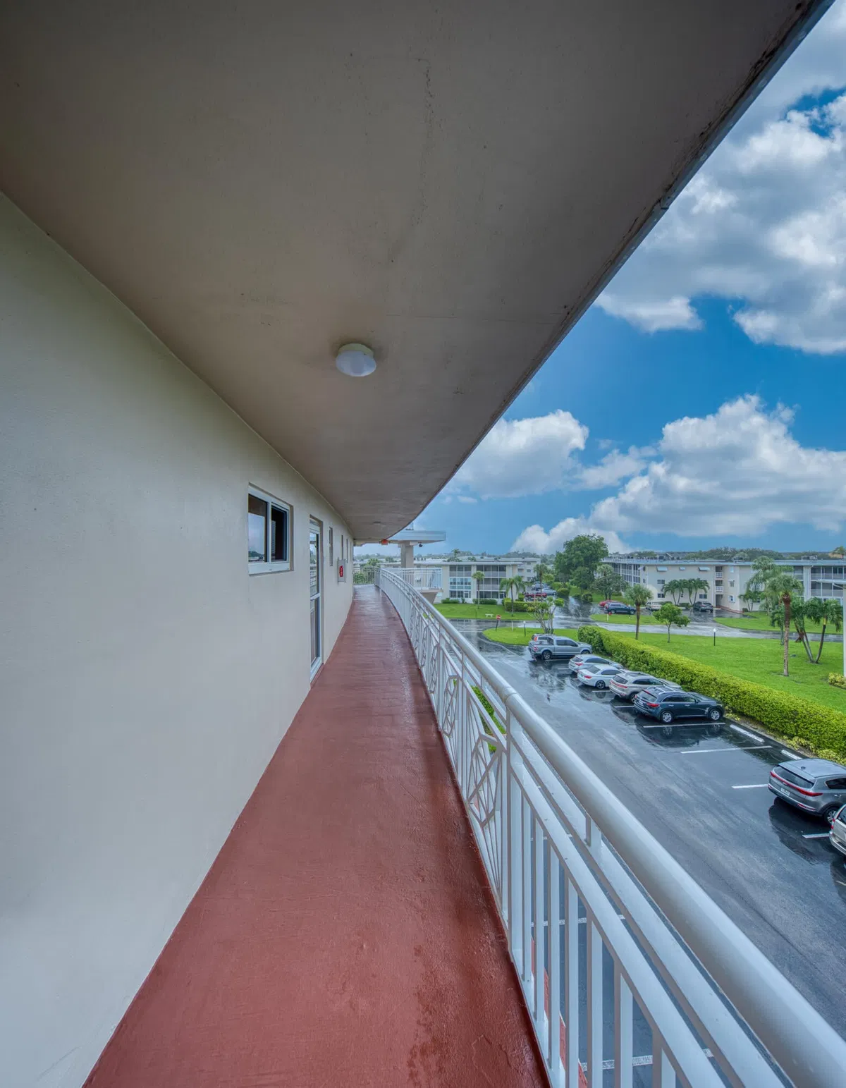Unit 413 photo 34