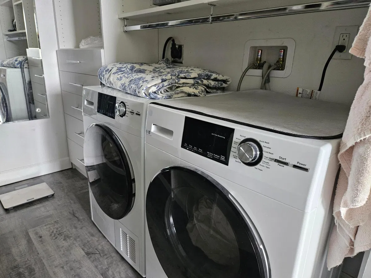 Unit 106 photo 10