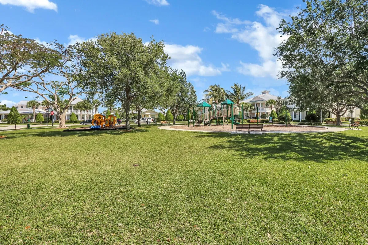 Mallory Creek Abacoa Residence photo 40