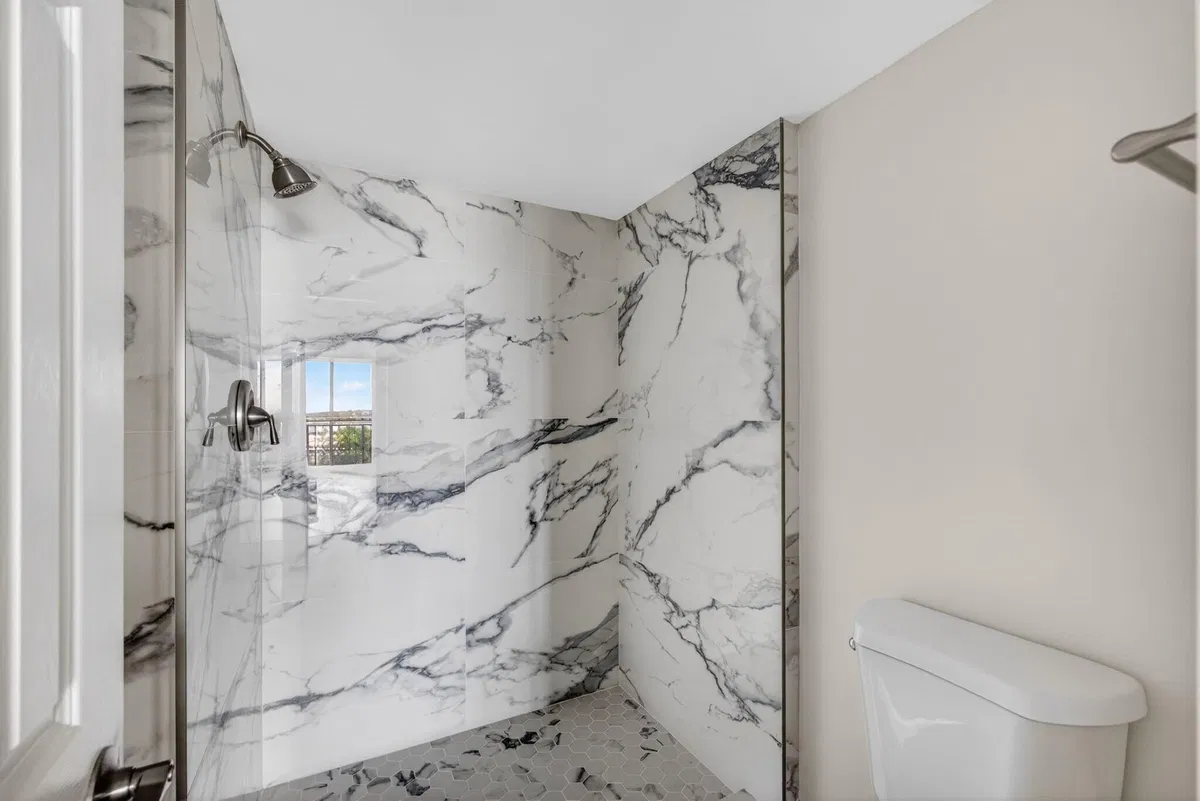Unit 511 photo 10