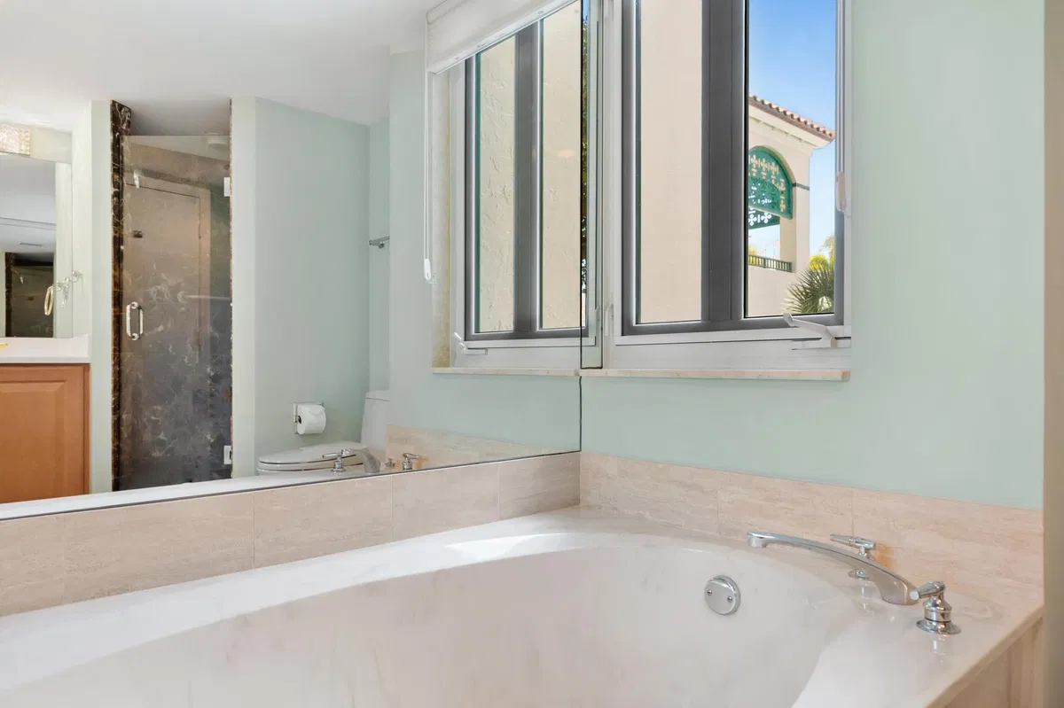 Boca Raton Unit 127 photo 19