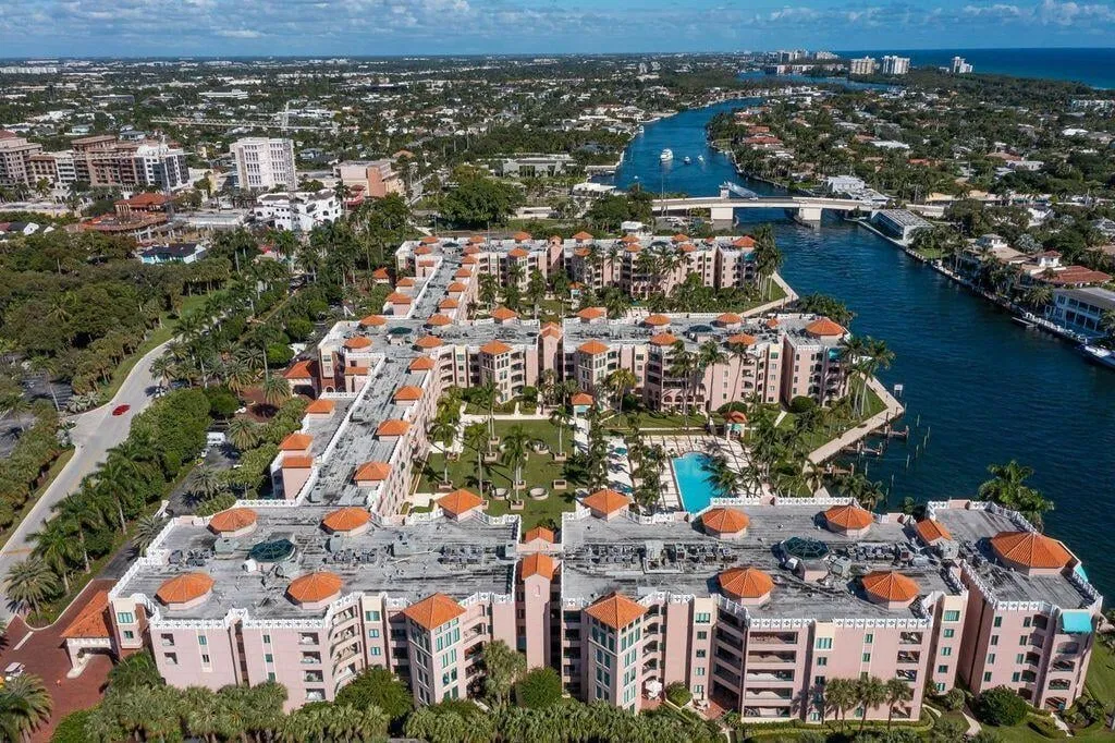 Boca Raton Unit Apt 128