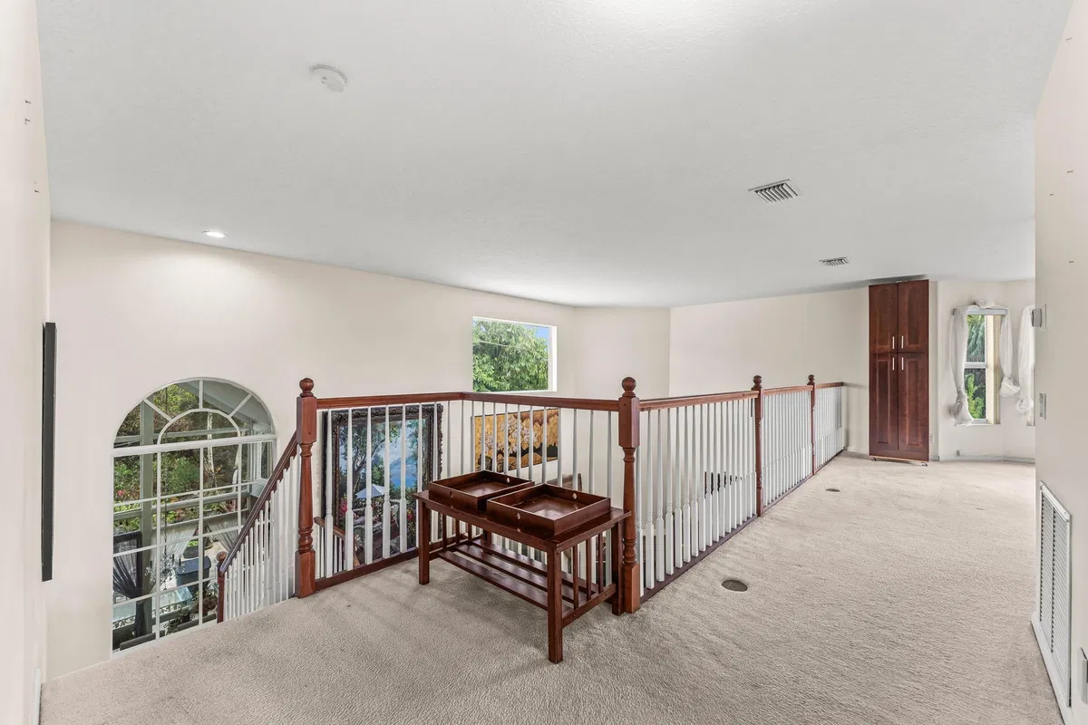Residence photo 22
