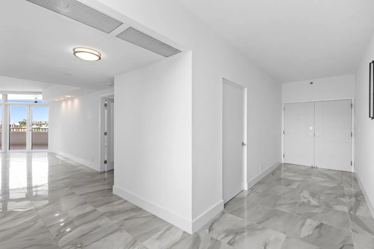 300 SE Fifth Boca Unit 5180 photo 19
